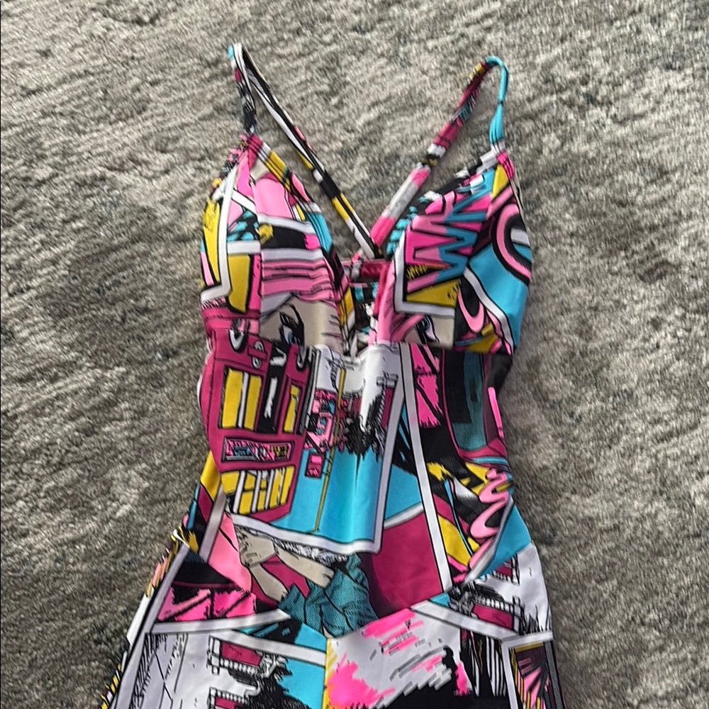 Unitard lovers who love vibrant comic Graphic.. POW, KABOOM